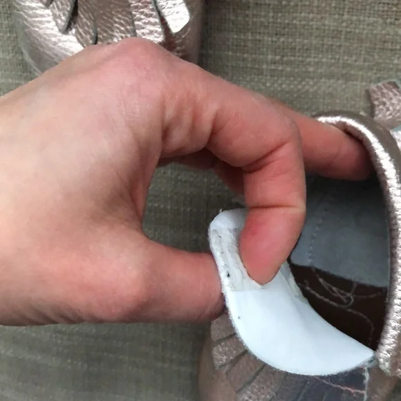 BOGO Slippers - semi hard sole, fringe detail, faux leather - pink - size 5 - Picture 4 of 6